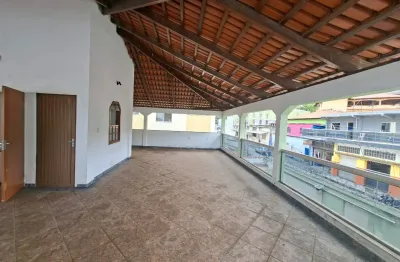 Casa com 2 quartos para alugar na Avenida Juiz Marco Túlio Isaac, 1, Duque de Caxias, Betim