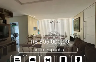 Casa de condomínio fechado com 03 quartos e 01 gabinete