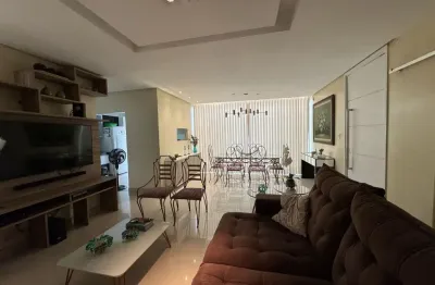 Vendo casa com 03 quartos - escritório - térrea - ampla - condomínio fechado