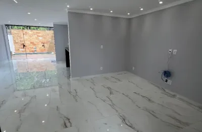 Vendo linda casa moderna e sofisticada no condomonio euroville - 03 suítes - piscina com hidromassagem - porcelanato e mármore
