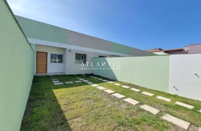 Casa Nova alto Padrão, escriturada! 2 Quartos com suite e quintal