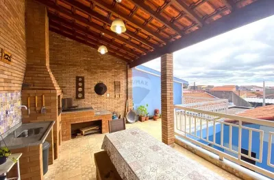 Casa a venda jardim santa barbara  3 quartos sendo 1 suíte e área gourmet
