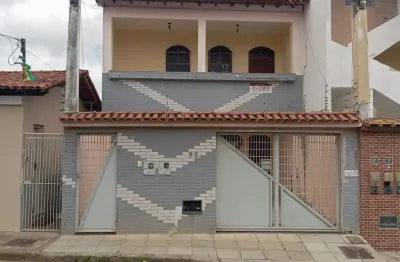 Casa com 3 quartos para alugar na Rua Poty, Alto Maron, Vitória da Conquista