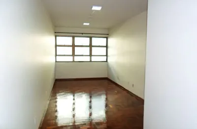 Vendo ótima sala no scs edif. goiás – centro da cidade!