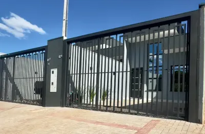Casa térrea nova à venda no esmeralda - siena, 120m2 com 1 suíte + 2 quartos e 2 vagas.