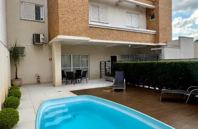 ALUGO Apartamento no Centro de Cascavel próximo à Delegacia de Polícia Federal e Hospital de Olhos