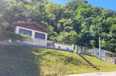 Casa com 03 quartos e terreno amplo à venda no bairro são roque, itajaí/sc