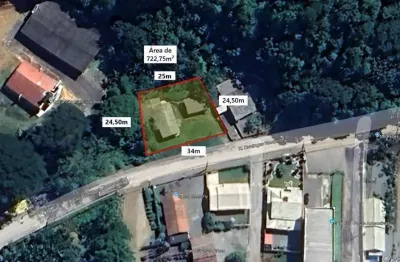 Casa com 03 quartos e terreno amplo à venda no bairro são roque, itajaí/sc