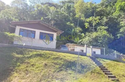Casa com 03 quartos e terreno amplo à venda no bairro são roque, itajaí/sc