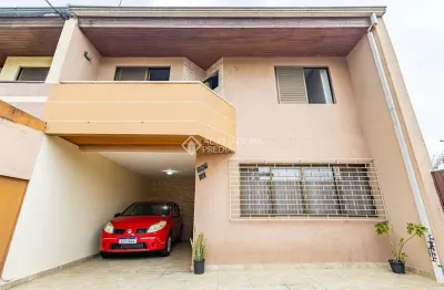 Casa com 3 quartos à venda na engenheiro farid surugi, 297, tarumã, curitiba, 109 m2 por r$ 646.000