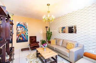 Casa com 3 quartos à venda na Rua Generis Calvo, 114, Tarumã, Curitiba, 200 m2 por R$ 780.000