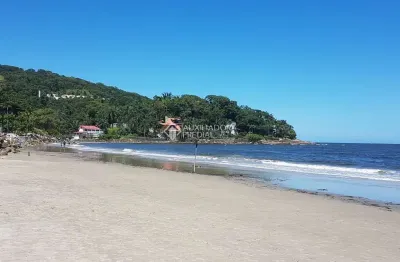 Terreno à venda na Avenida Vinte e Nove de Abril, 03, Prainha, Guaratuba, 305 m2 por R$ 488.000