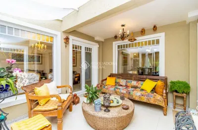 Casa com 4 quartos à venda na Rua Santa Cecília, 280, Vista Alegre, Curitiba, 500 m2 por R$ 3.500.000