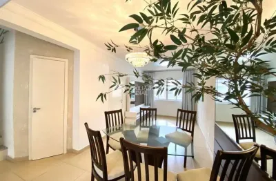 Casa com 3 quartos à venda na rua brazílio de araújo, 392, cidade industrial, curitiba, 139 m2 por r$ 799.000