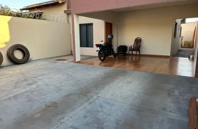 Casa com 2 quartos à venda na Avenida Dona Bercholina, Jardim Bandeirantes, Itumbiara