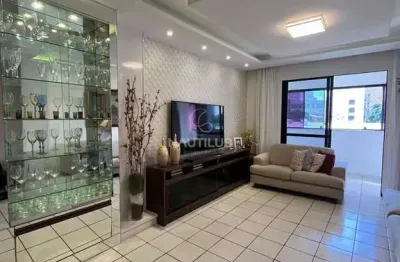 Apartamento com 3/4 suítes, com varanda e closet com 2 vagas de garagem.