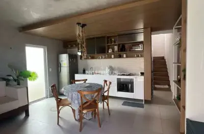Venda de casa triplex 3/4 sendo 1 suíte e 1 semi suíte com  2 vagas de  garagem