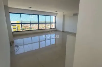 Venda de apartamento 3/4 sendo 2 suítes com closet e 3 vagas de garagem.