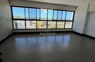 Venda de apartamento 3/4 sendo 2 suítes com closet e 3 vagas de garagem.