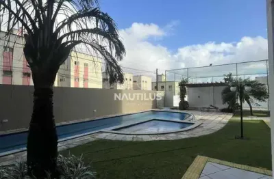 Apartamento para venda com 2/4 sendo 1 suíte e 3 vagas de garagem.