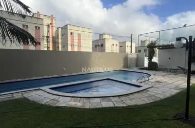 Apartamento para venda com 2/4 sendo 1 suíte e 3 vagas de garagem.