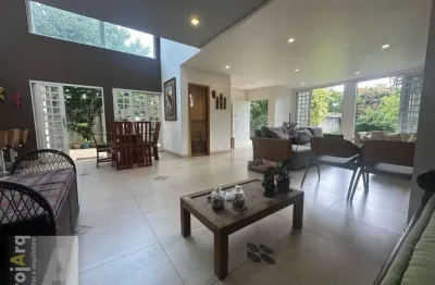 Vargem grande - vendo duas casas e terreno com rgi, plano, com duas frentes