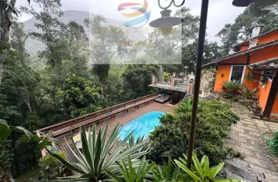 Araras - casa de condomínio à venda, com 4 quartos, 300m² e 2.700m2 de terreno