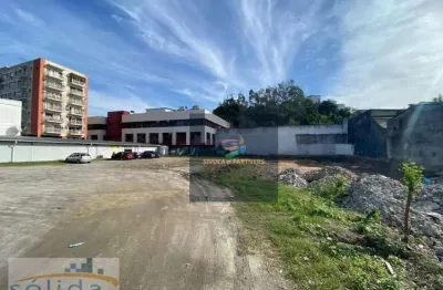 Terreno à venda na Estrada dos Bandeirantes, Taquara, Rio de Janeiro