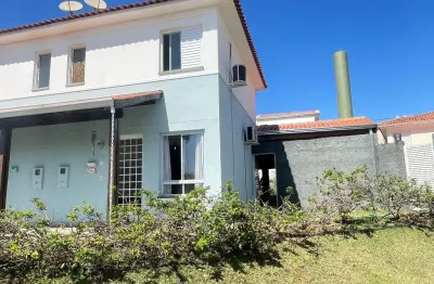 Sobrado 2 dormitórios em condomínio completo e pronto para morar.