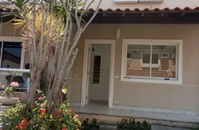 Casa em Condomínio para Venda em Rio de Janeiro, Jacarepaguá, 2 dormitórios, 2 suítes, 3 banheiros, 2 vagas