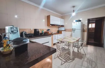 Casa à venda | 3 quartos | churrasqueira | monte alegre