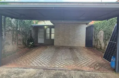 Casa a venda 2 quartos, 1wc, sala, cozinha, ar cond, aquecedor e painel solar