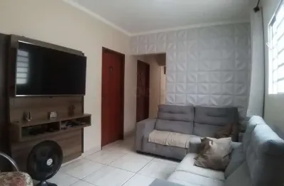 Casa a venda 3 dormitórios sendo 1 suíte 2 banheiros 2 vagas e churrasqueira