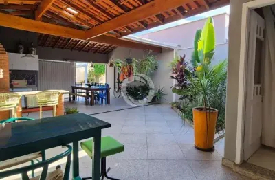 Casa térrea à venda/ condominio gaivotas/ 3 quartos uma suite c/ hidromassagem