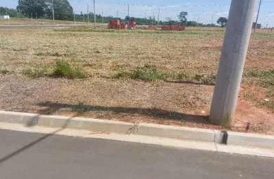 Terreno à venda | plano | 176m2 | loteamento bela vida | mato alto | saltinho-sp