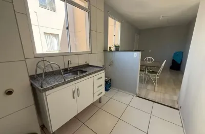 Apartamento aconchegante localizado no 2º andar, ideal para quem busca conforto,