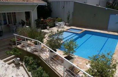 Belíssima residência com 440m² em bairro nobre de piracicaba