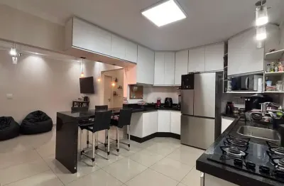 Casa Térrea 3 quartos + Escritório com Piscina aquecida em Piracicaba/SP