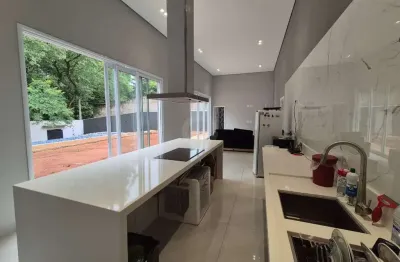 Chácara à venda | 4 quartos c/ 1 suíte | piscina | área gourmet | alto padrão