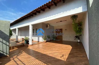Casa com 4 quartos à venda na Rua Cruz de Malta, Setor Afonso Pena, Itumbiara