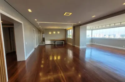 Apartamento  com  411 metros 4 suítes e 3 vagas, vista para o golfe club  golf,