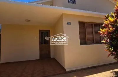 Casa no centro de paracatu-mg – ideal para residência ou ponto comercial