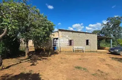 Chacara venda, 25.000m², casa 3 quartos, pomar, Paracatu-MG