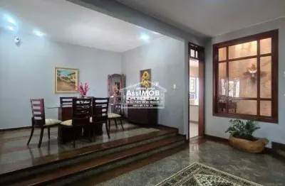 Casa Ampla em Lote de 300m² à Venda – Ideal para Residencial ou Comercial