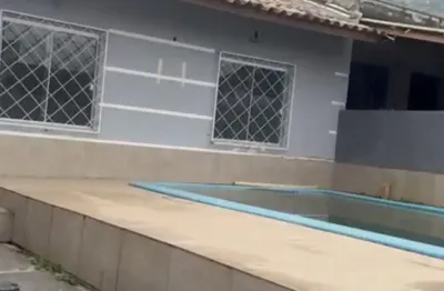 Casa de 2 dormitórios com piscina e churrasqueira no bairro santa regina