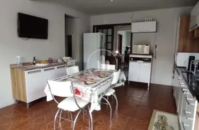 Casa com 3 quartos à venda na Rua Curió, 259, Serraria, São José