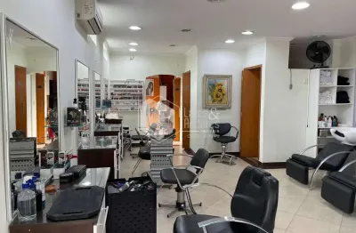 2 casas à venda,  comercial/ residencial totalmente  independente  ( sendo 3 dormitórios e 1 suíte)