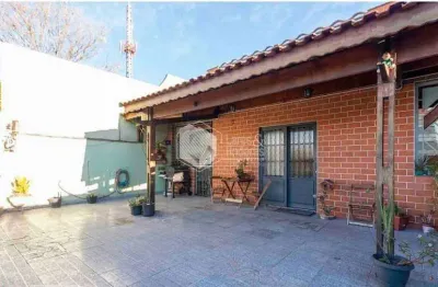 Sobrado à venda com 3 quartos , 5 banheiros e 3 vagas de garagem , bom para morar e excelente  para