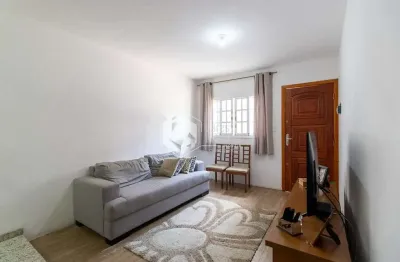 Casa em condomínio para venda com 3 quartos, sendo 1 suíte, 121m²