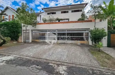 Casa tipo para venda em jardim dos estados com 3 quartos, sendo 3 suítes, 700m²